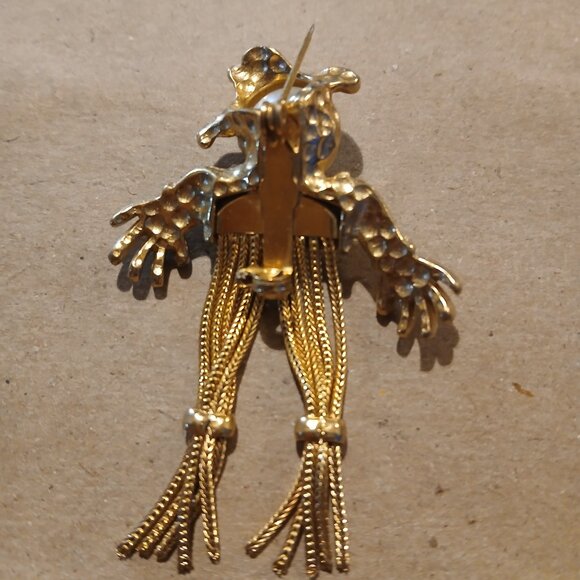 Vintage Harvesy Scarecrow Goldtone Faux Pearl Dangle Legs Brooch - Picture 5 of 5